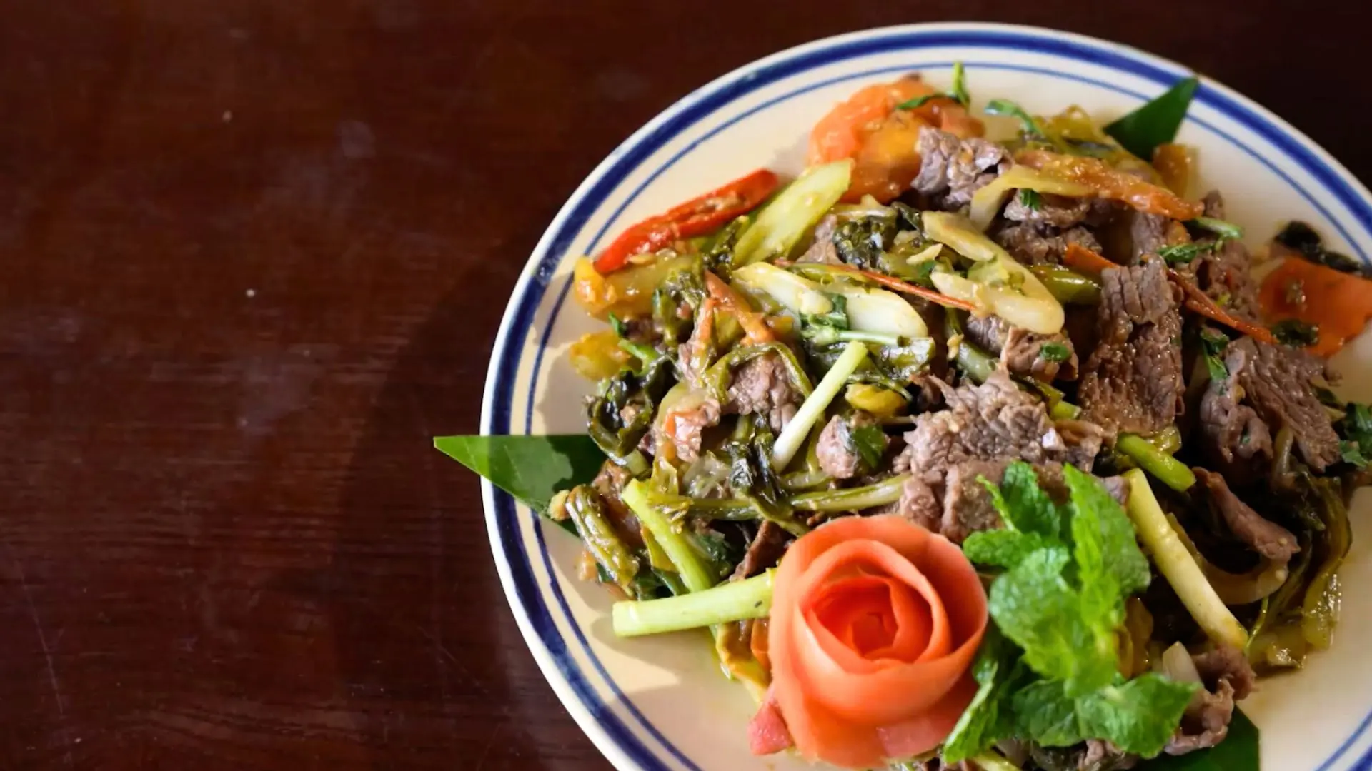 Bò xào dưa chua | Món ngon ở Hà thành | 24/11/2025